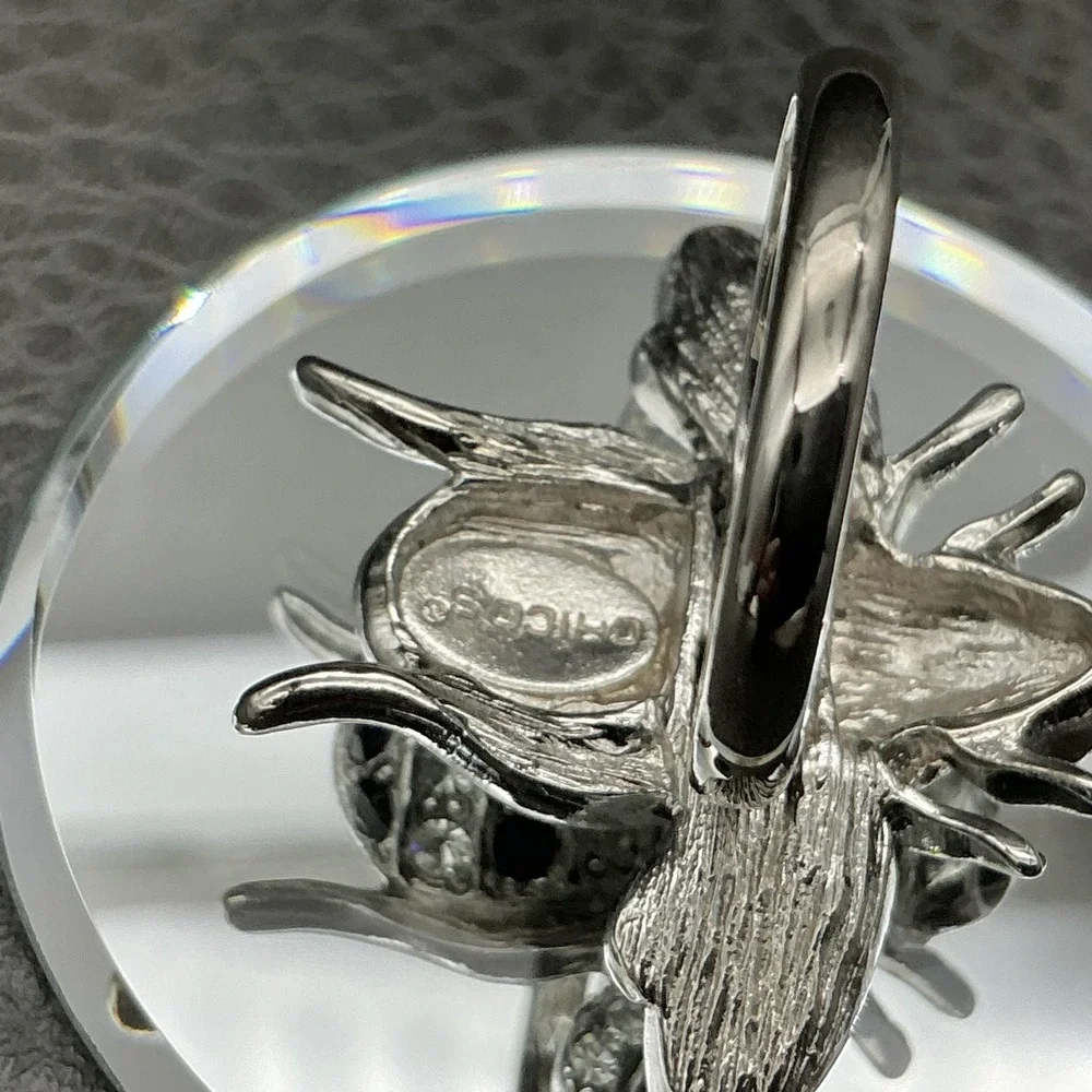 Ring Size 7 Chicos Silver‎ Tone Black Glass Bee Cocktail Womens Fashion Jewelry